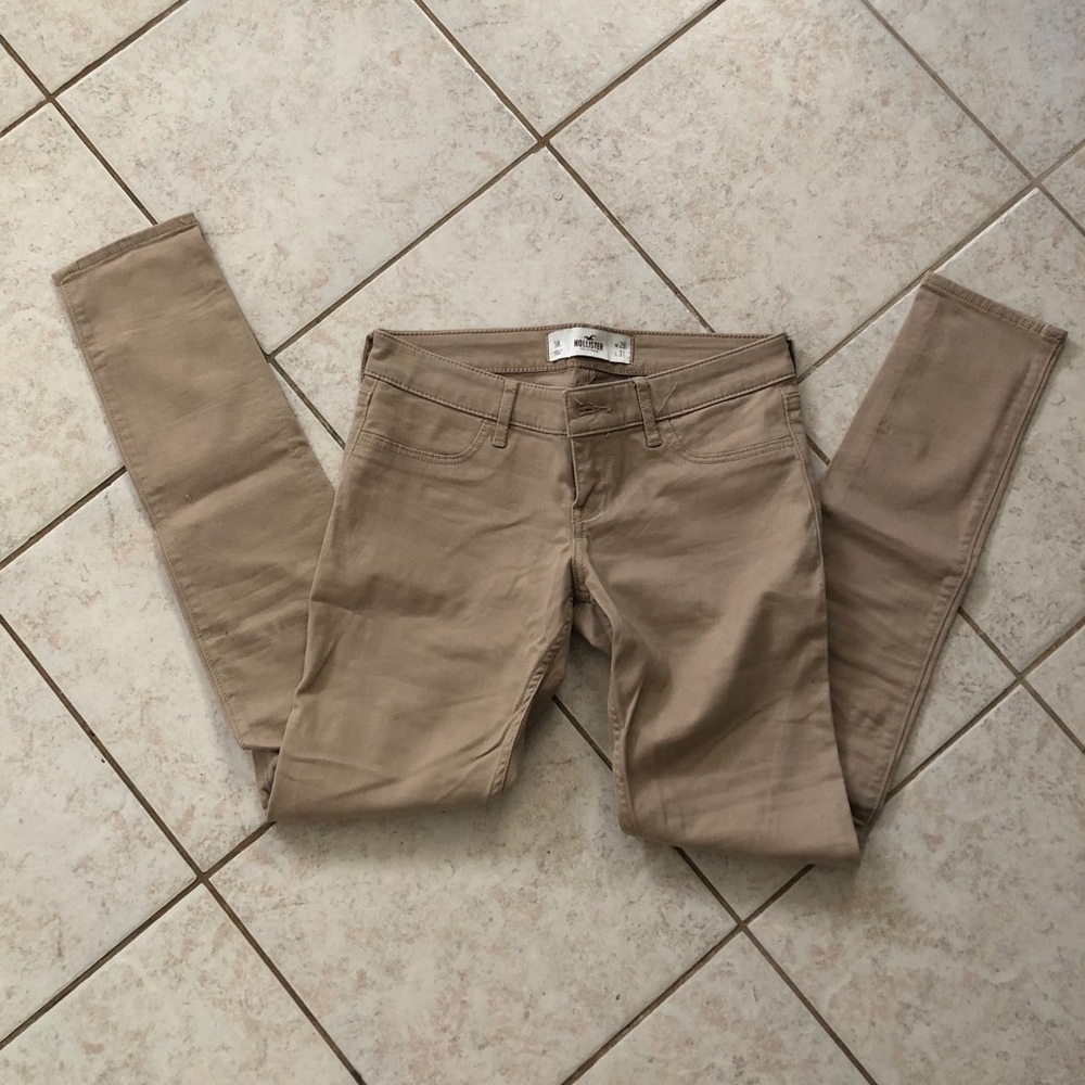 Hollister Khakis
